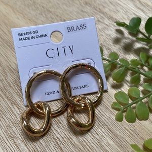City Double Hoop Dangle Earrings 💗 Gold
